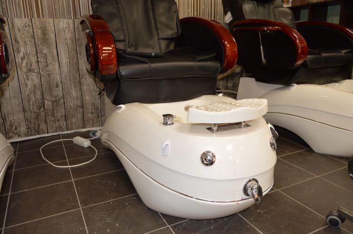 493330-3 Pedicure Chair Smile Pipefree Jet