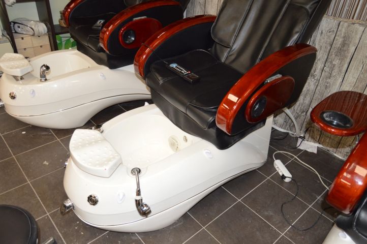 493330-12 Pedicure Chair Smile Pipefree Jet