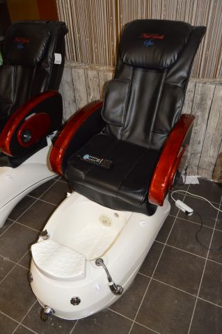 493330-13 Pedicure Chair Smile Pipefree Jet