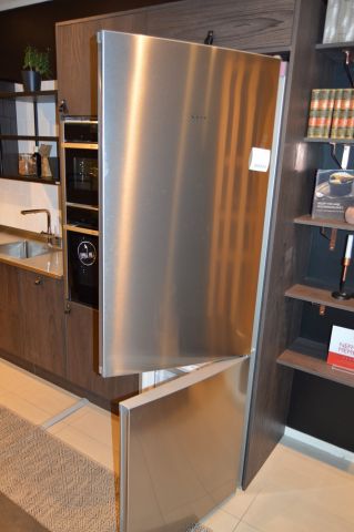 493374-9 Refrigerate / freeze NEFF