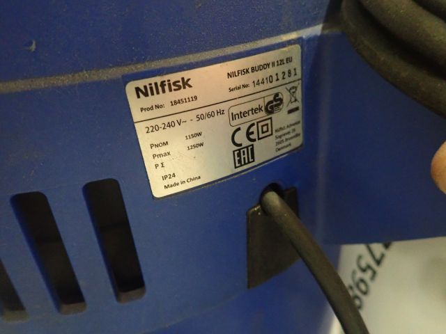 577598-8 2nd Nilfisk rough vacuum cleaner