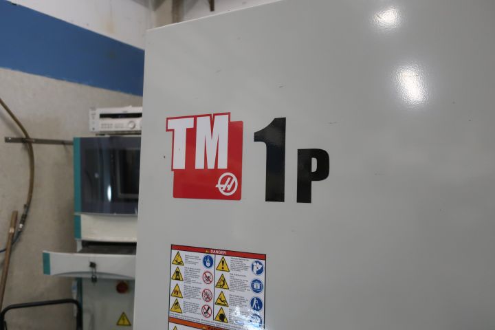 594753-4 CNC milling machine HAAS TM1P