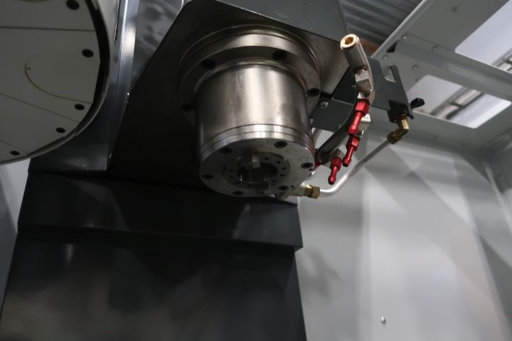 594753-9 CNC milling machine HAAS TM1P