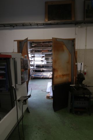 594753-21 CNC milling machine HAAS TM1P