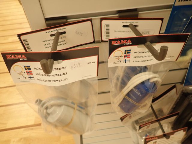 577670-10 Large lot with water and drainage details for caravan / motorhome