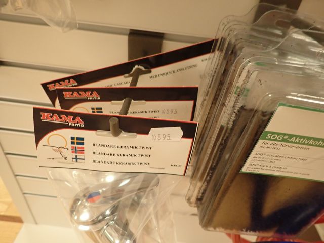 577670-15 Large lot with water and drainage details for caravan / motorhome