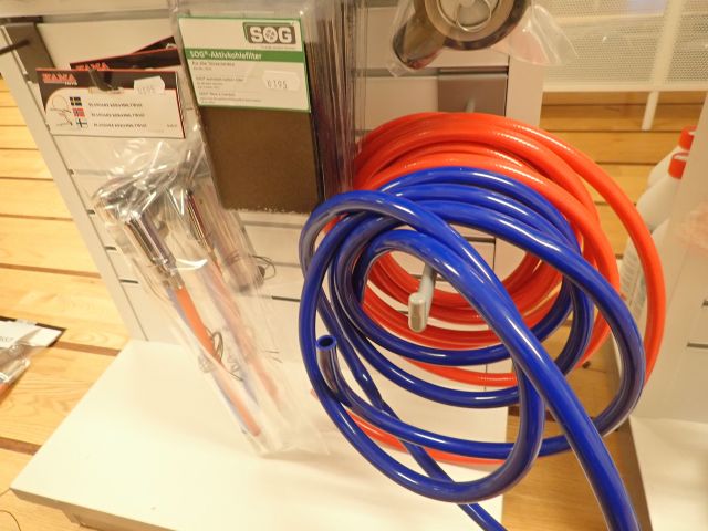 577670-16 Large lot with water and drainage details for caravan / motorhome