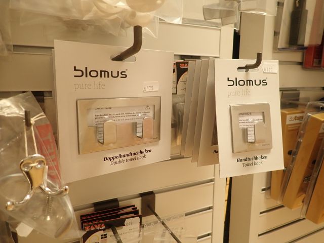 577670-20 Large lot with water and drainage details for caravan / motorhome