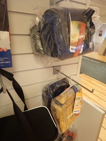 577692-21 Large lot with dog products etc.