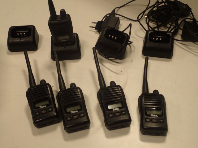 520591-1 5 stycken Walkie Talkie Zodiac Freetalk mini