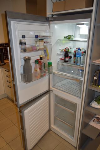 493440-4 Refrigerate / freeze Electrolux