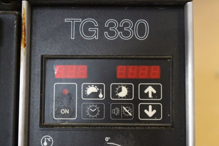 589102-2 Rotisserie oven, EuroGrill TG 30-E (2002)