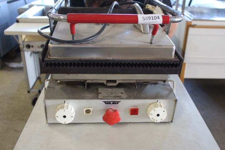589104-7 Clamp grill, Turmix 246 (4000W)