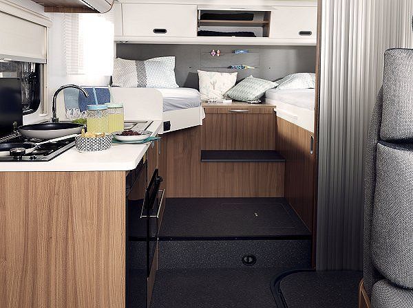 596631-3 NEW Motorhome Sun living S 65 SL Automatic -18 RBL943