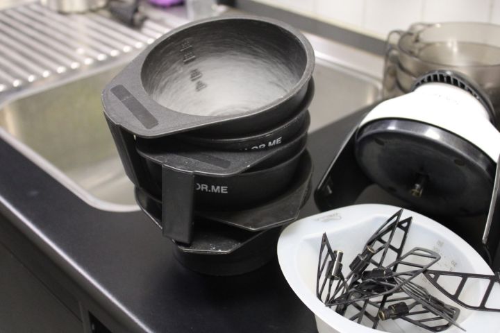 594801-3 Hårfärgsblandare 3st Ecoheads med ca 15st färgskålar