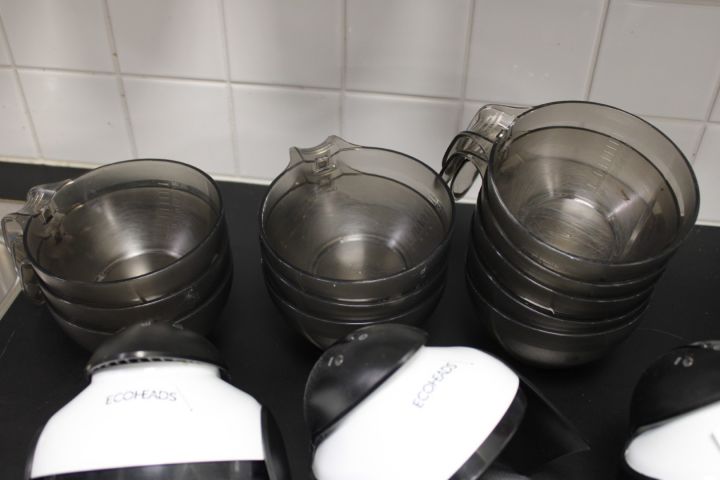 594801-6 Hårfärgsblandare 3st Ecoheads med ca 15st färgskålar