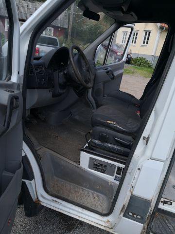 596936-17 MERCEDES-BENZ 318 CDI -07