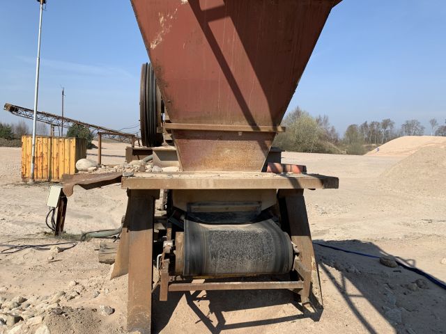 596938-2 Jaw crusher Kue Ken (key) + 1 conveyor belt