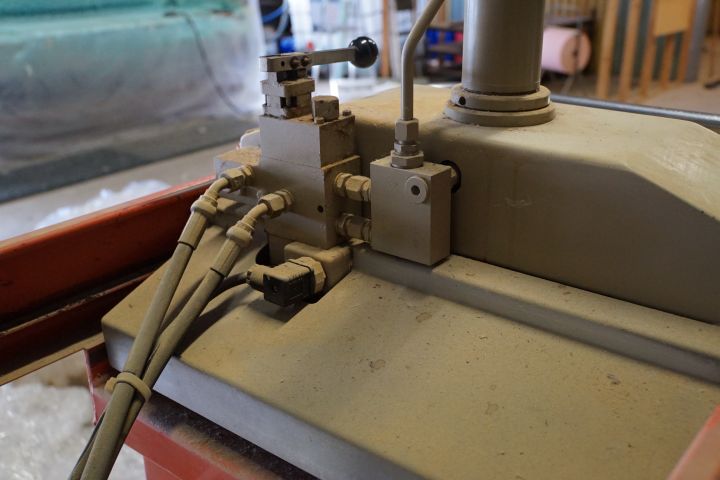 542029-8 Plastkomprimator