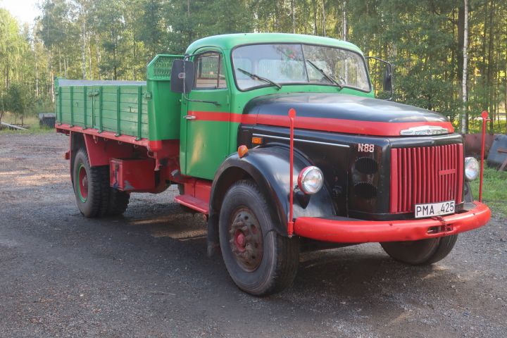 580582-6 Truck, Volvo N88 -73