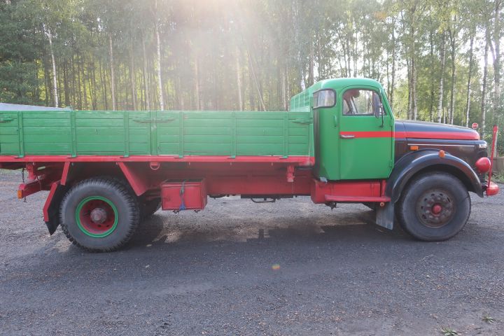 580582-9 Truck, Volvo N88 -73