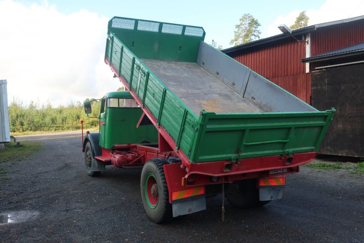 580582-14 Truck, Volvo N88 -73
