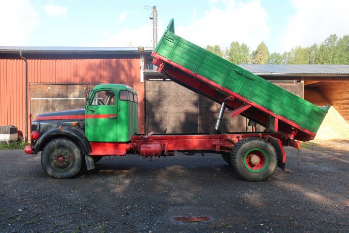 580582-15 Truck, Volvo N88 -73