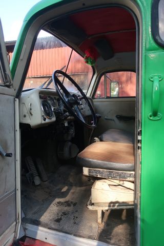 580582-37 Truck, Volvo N88 -73