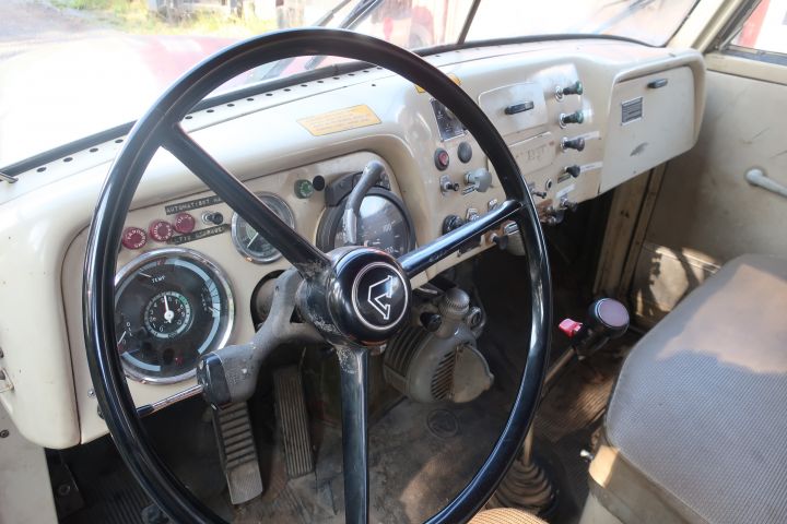 580582-38 Truck, Volvo N88 -73