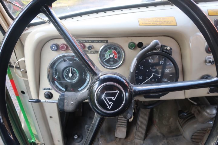 580582-41 Truck, Volvo N88 -73