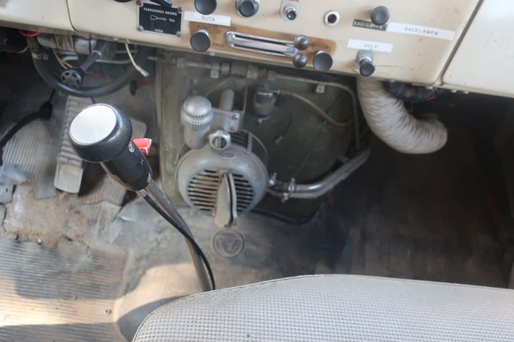 580582-44 Truck, Volvo N88 -73