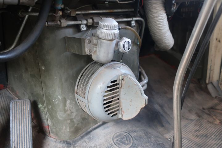 580582-45 Truck, Volvo N88 -73