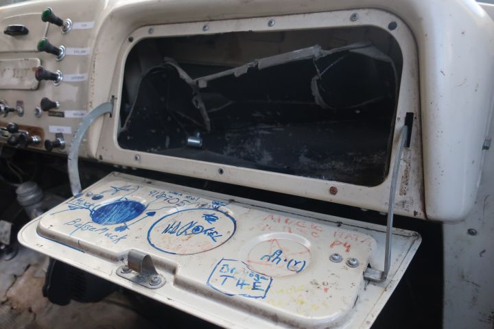 580582-71 Truck, Volvo N88 -73