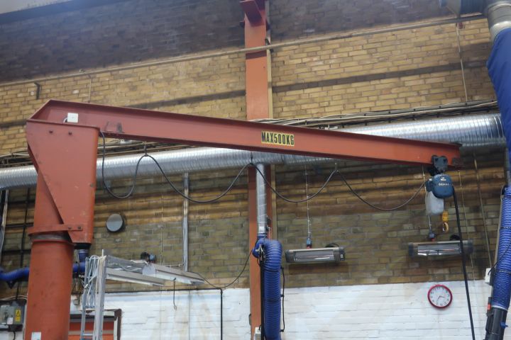 580825-2 Pillar crane Demag 500kg