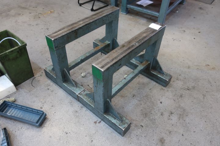 580836-2 Bockar i metall, 2st