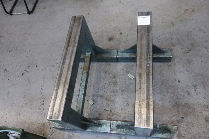 580836-3 Bockar i metall, 2st