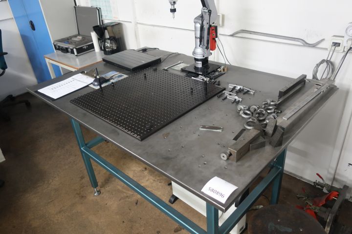580896-2 Measuring arm on table, ROMER SIGMA 2018
