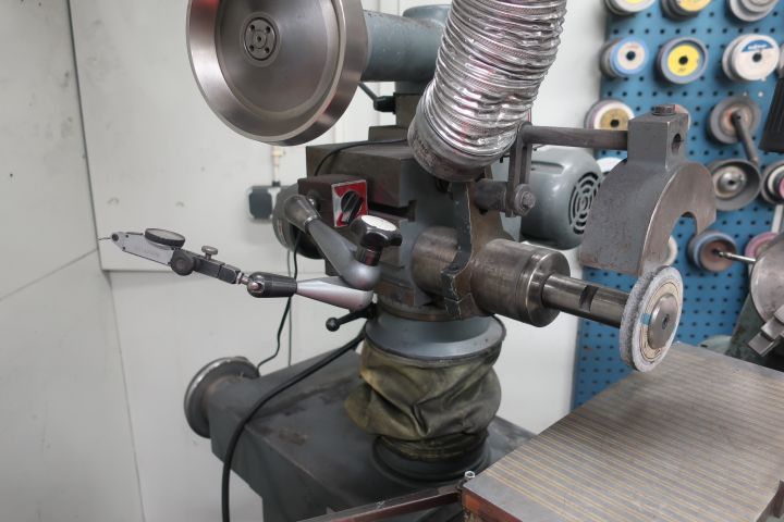 580900-9 Universal grinding / tool grinding, Tacchella 40LN