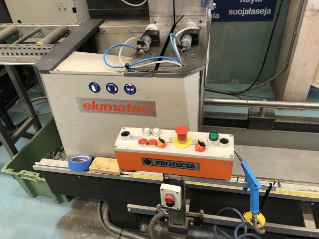 597782-4 Elumatec DG 142 double mitre aluminium saw (available after auction)