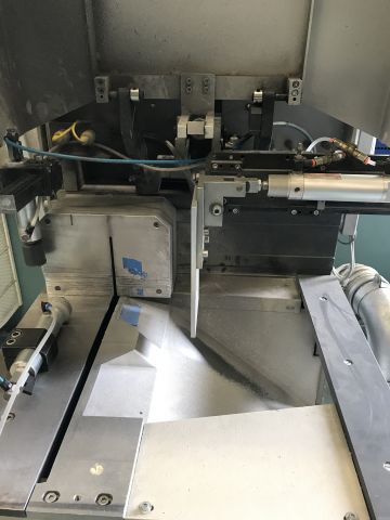 597782-8 Elumatec DG 142 double mitre aluminium saw (available after auction)