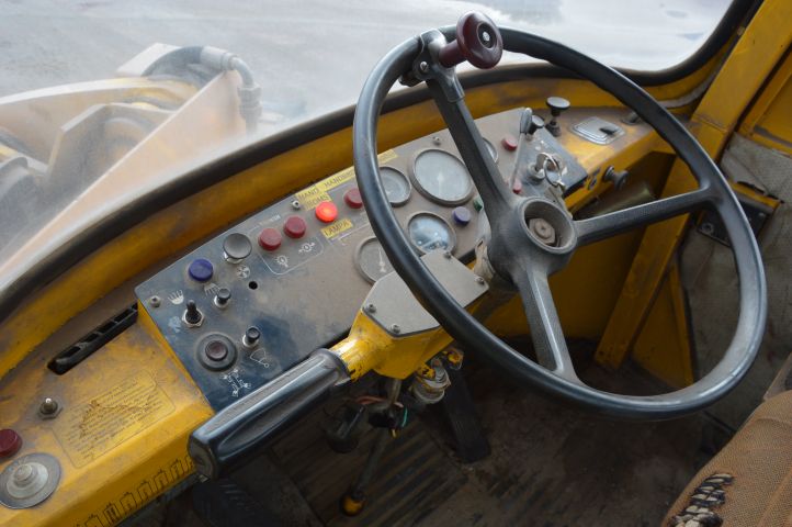 597804-25 Wheel loader Volvo BM LM 1240 -79