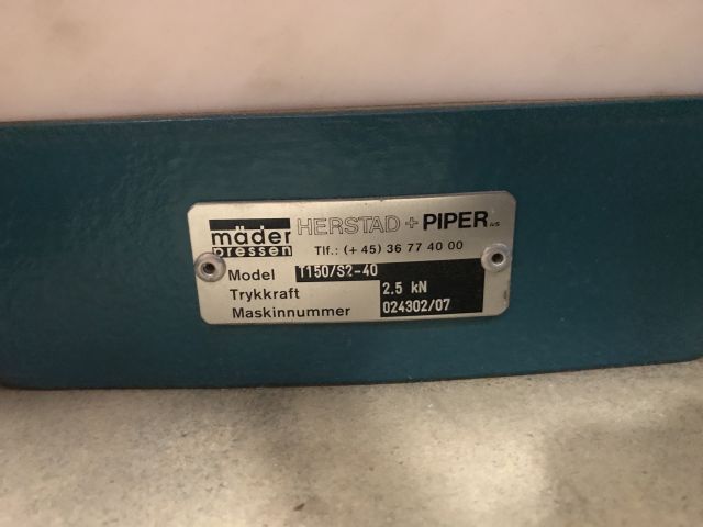 597797-3 Mäder T150 manual press (collection in December!)