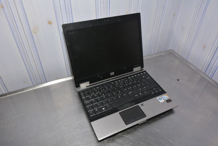 597530-1 An HP EliteBook 2530p Laptop (# 99-208055)