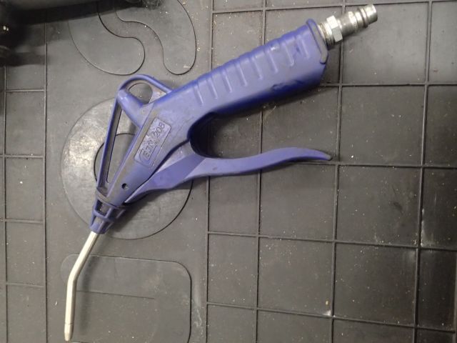 577863-8 Package of air pressure tools