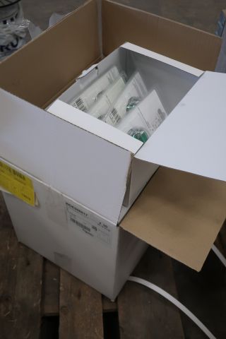 591245-5 Switch Schneider Trend (approx. 29 pieces)