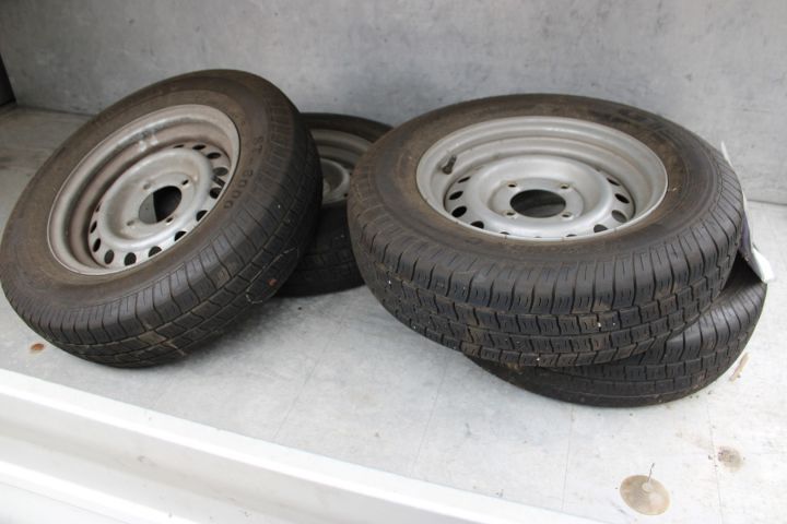 544643-18 Hybrid car, Goupil G5H, -14 (1780mil, tipping surface)