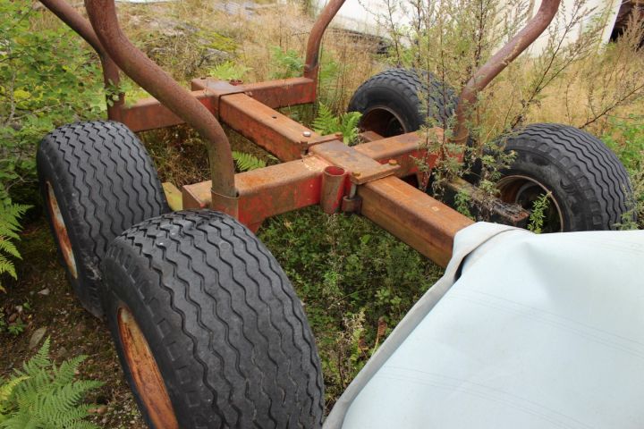 595673-12 Timmertrailer med kran Patruuna 55