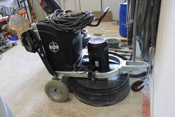 558628-2 Radio controlled Concrete grinder HTC 950 RX