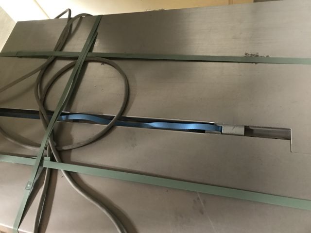 598182-3 Sivaron Strapping Machine (available  after auction)