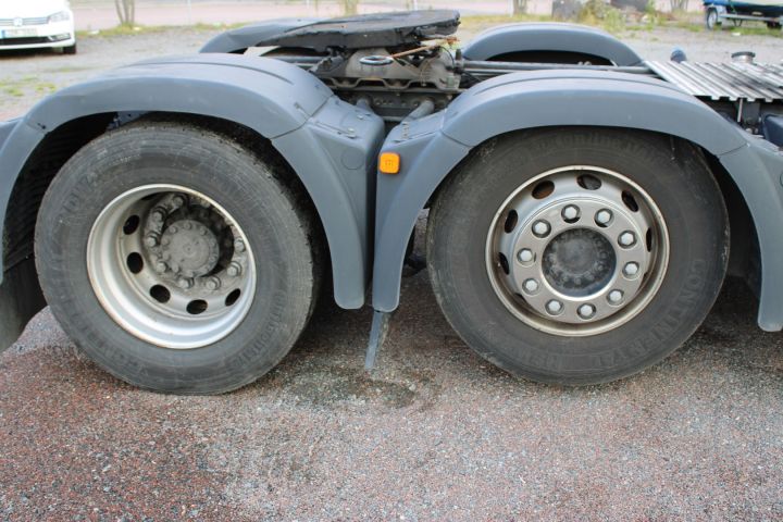 544622-11 Tractor unit MAN TGX 26,500 6x2 / 2 -17 (EURO6, approx. 20320 miles)